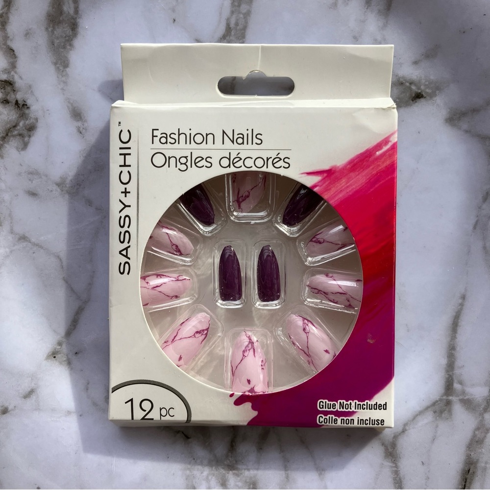 💖Sassy + Chic Purple & Pink Marble Press-On Nails